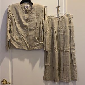 Vintage 80s Linen Rayon Beige Suit Size 4